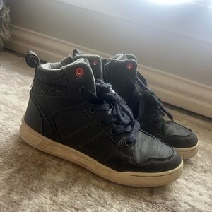 Boys high top sneakers size 4